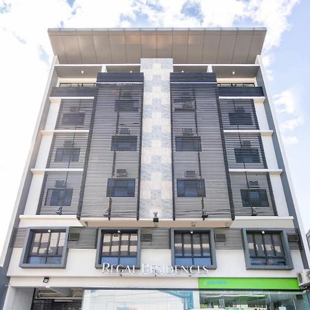 โอโย 136 รีกัล เรสซิเดนซ์ Hotel เกซอนซิตี้ ภายนอก รูปภาพ